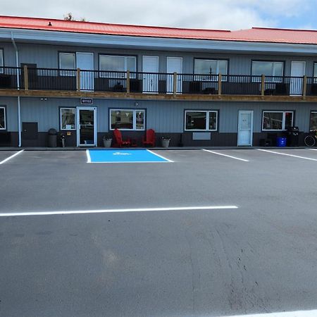 Outdoorsman Motel ワワ エクステリア 写真