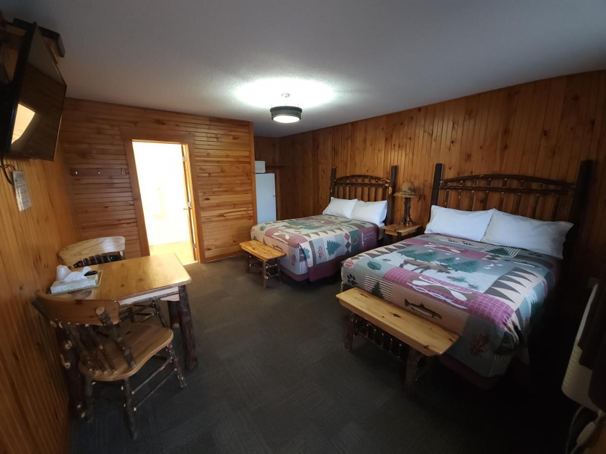 Outdoorsman Motel ワワ エクステリア 写真